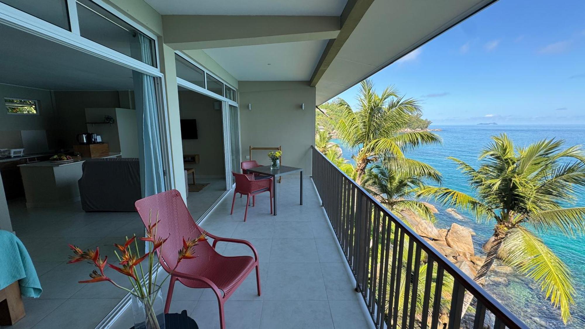 Maka Bay Self Catering Apartment วิกตอเรีย ภายนอก รูปภาพ