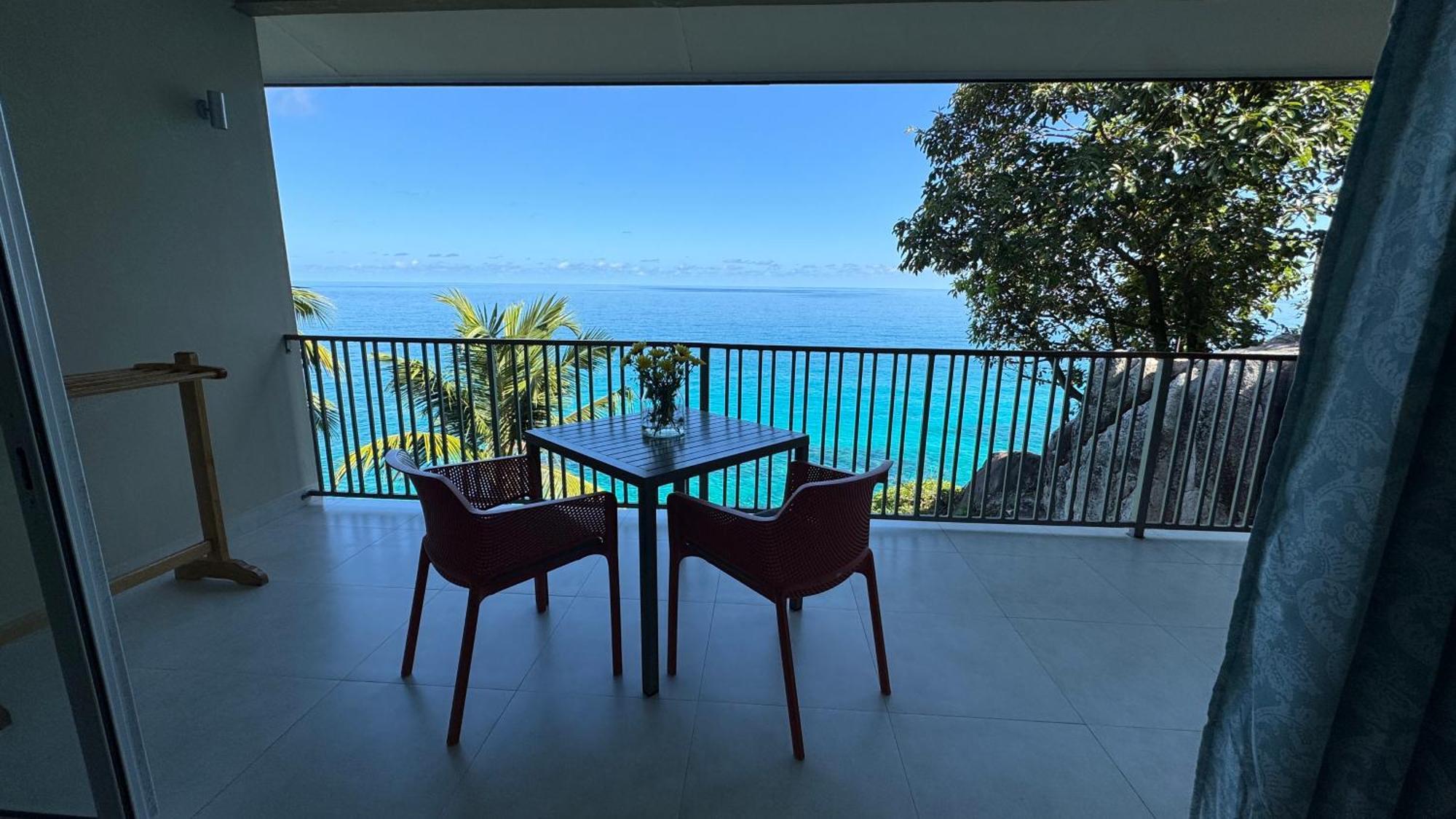 Maka Bay Self Catering Apartment วิกตอเรีย ภายนอก รูปภาพ
